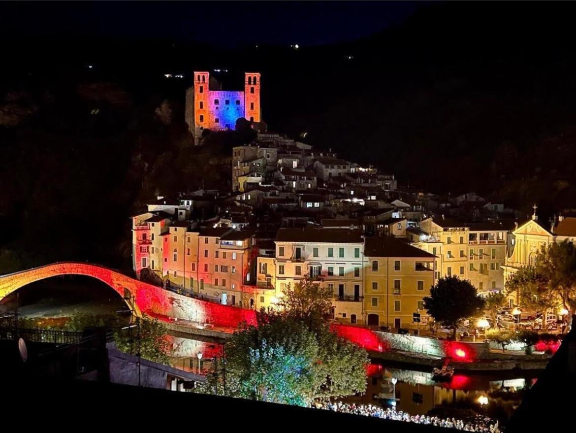 Giorgio's Inn Dolceacqua Esterno foto